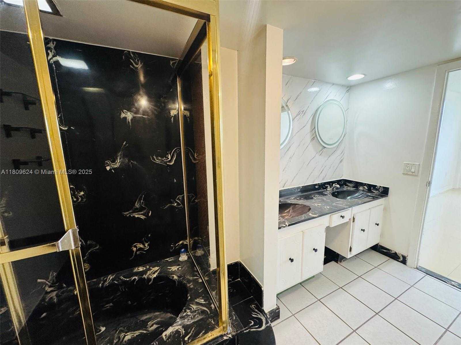 Small Image of 1833 SOUTH OCEAN DR #1508, Hallandale Beach Number 44
