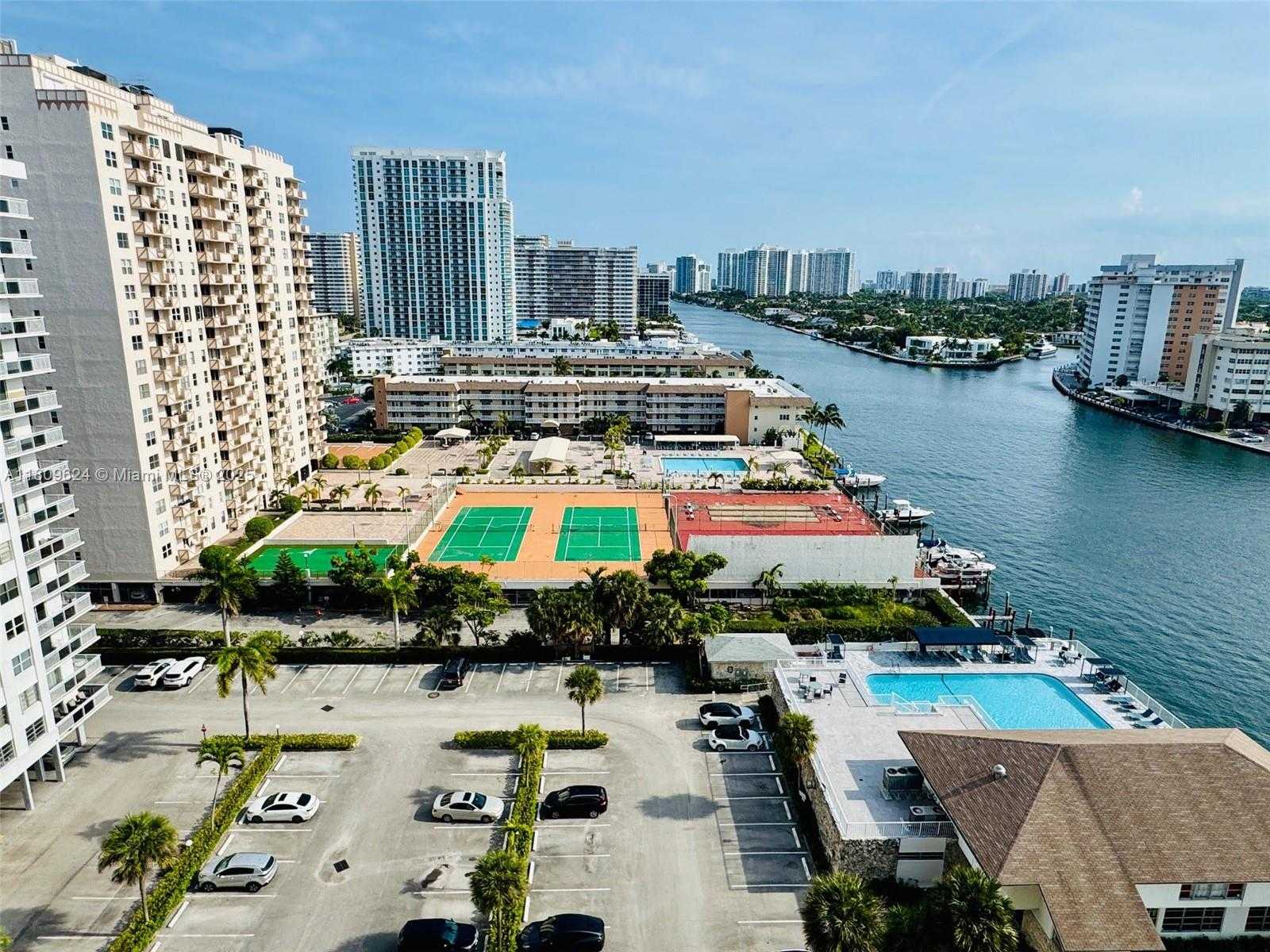 Small Image of 1833 SOUTH OCEAN DR #1508, Hallandale Beach Number 6