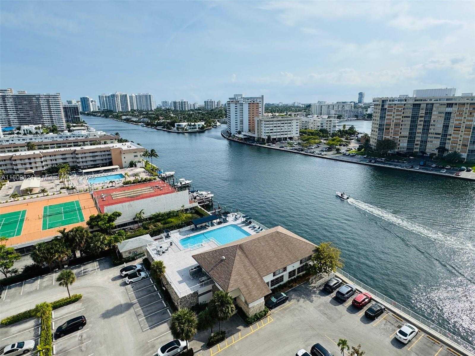 Small Image of 1833 SOUTH OCEAN DR #1508, Hallandale Beach Number 7
