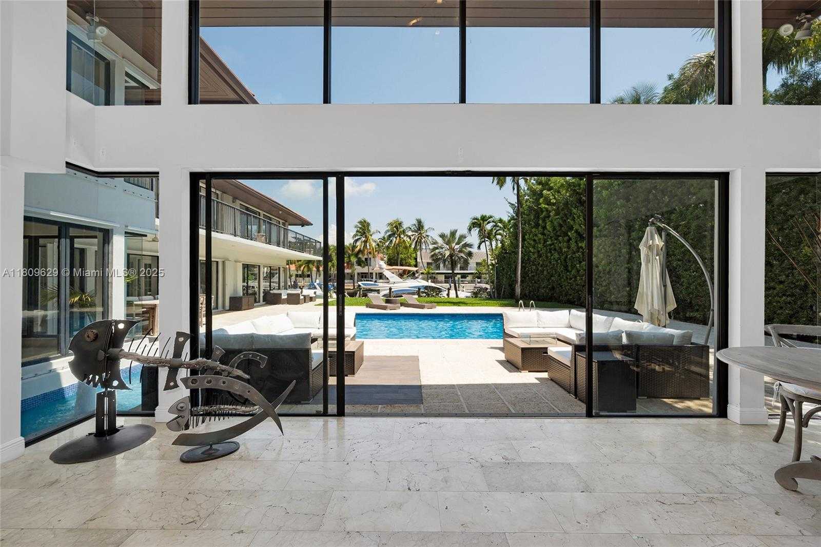Small Image of 201 KNOLLWOOD DR, Key Biscayne Number 10