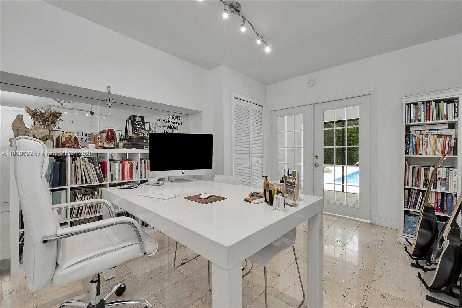 Small Image of 201 KNOLLWOOD DR, Key Biscayne Number 14