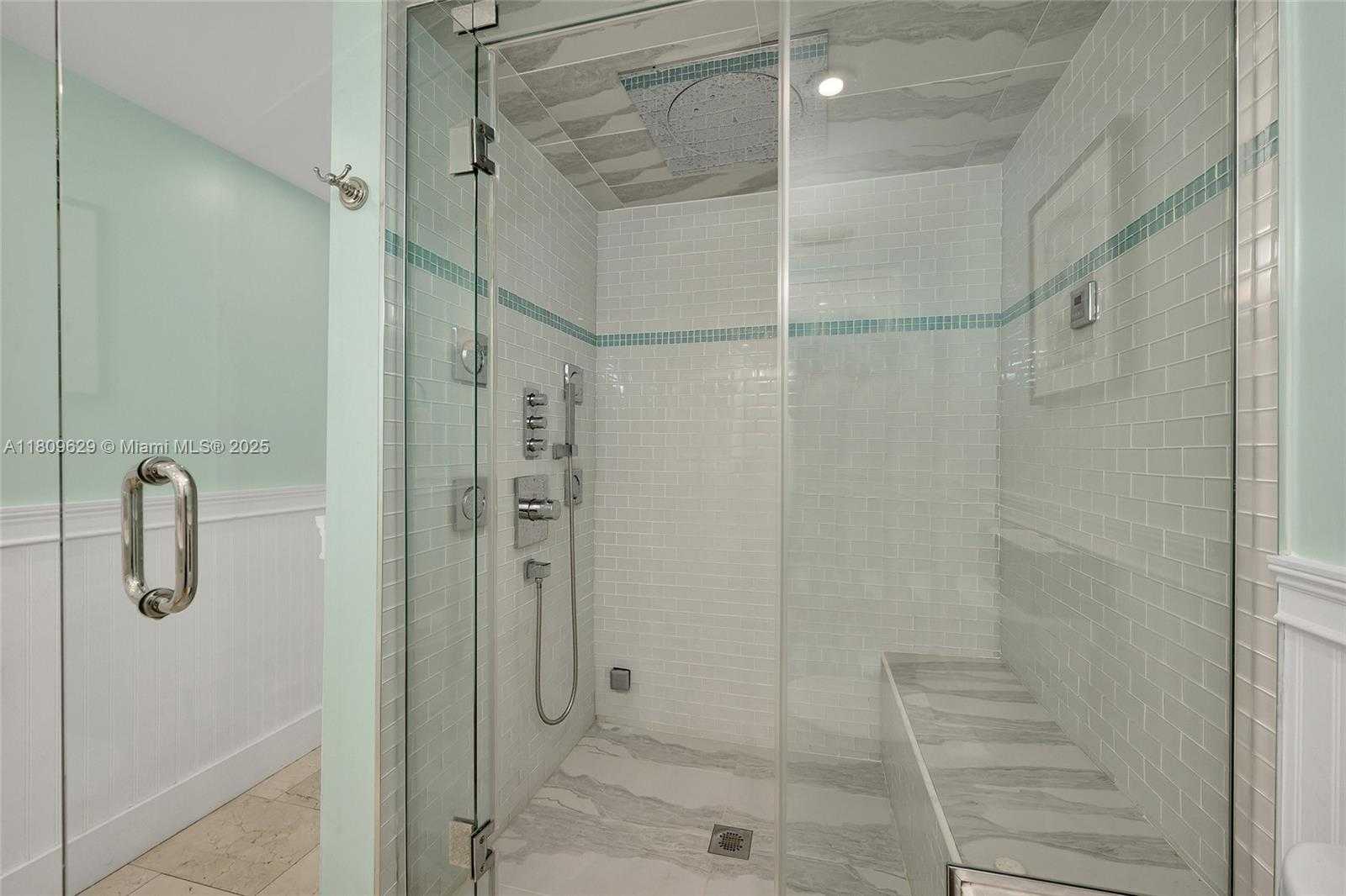 Small Image of 201 KNOLLWOOD DR, Key Biscayne Number 16
