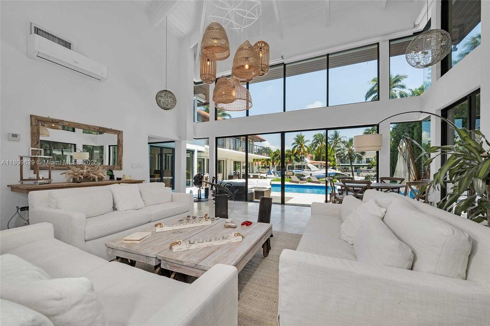 Small Image of 201 KNOLLWOOD DR, Key Biscayne Number 3