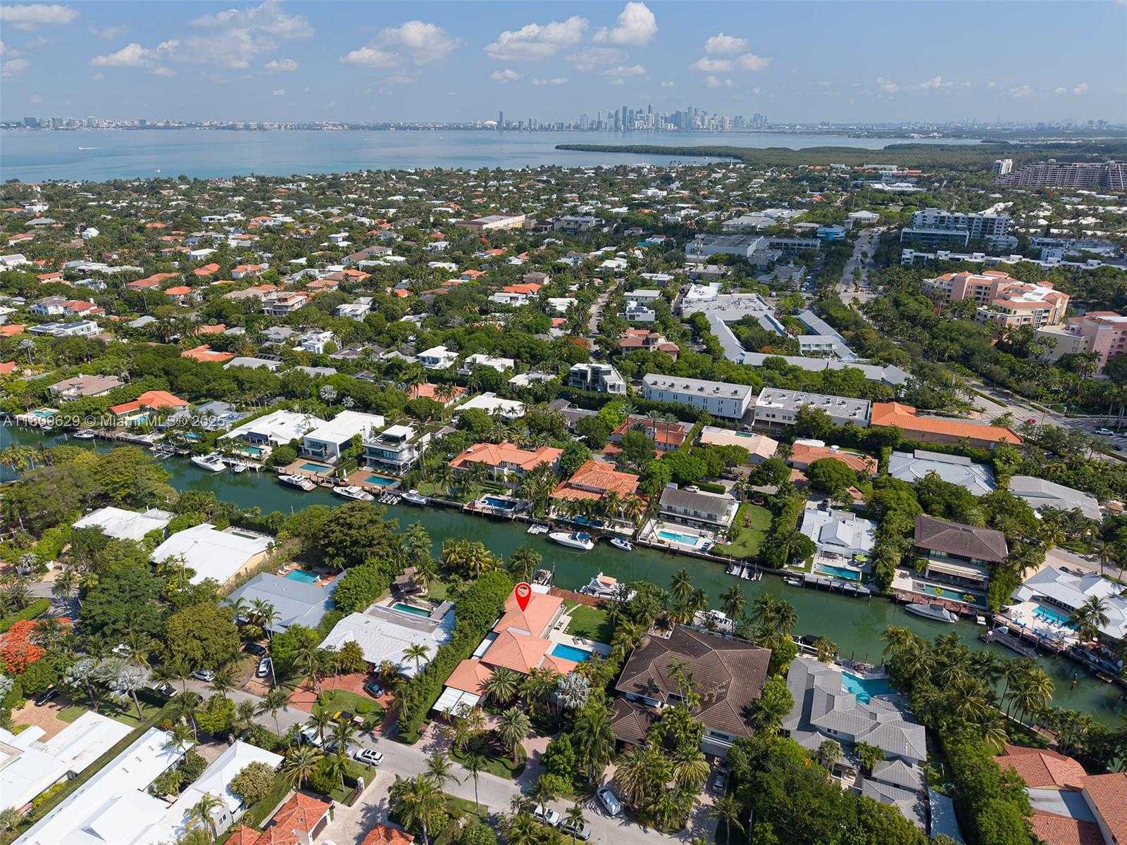 Small Image of 201 KNOLLWOOD DR, Key Biscayne Number 51