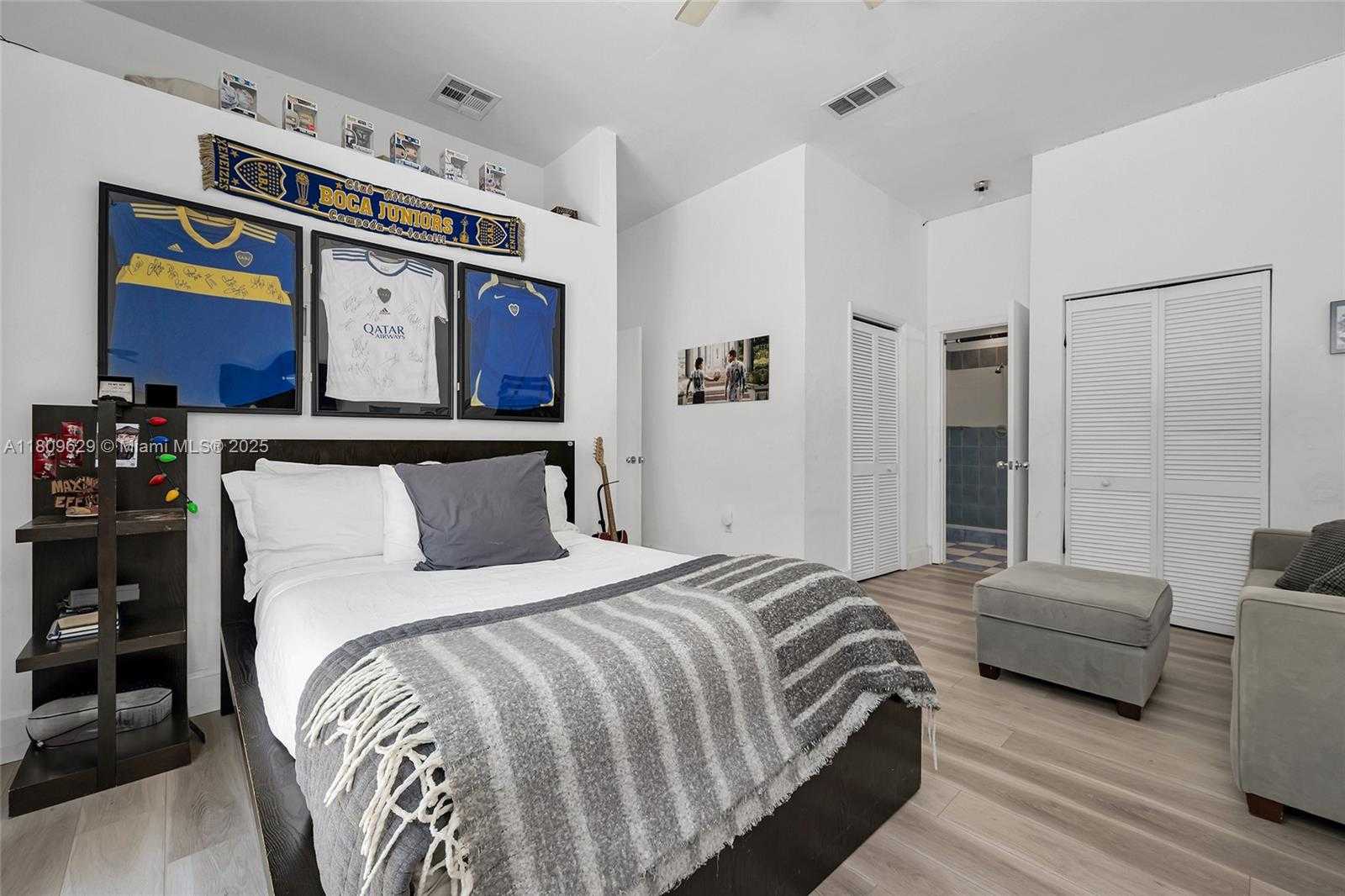 Small Image of 201 KNOLLWOOD DR, Key Biscayne Number 56