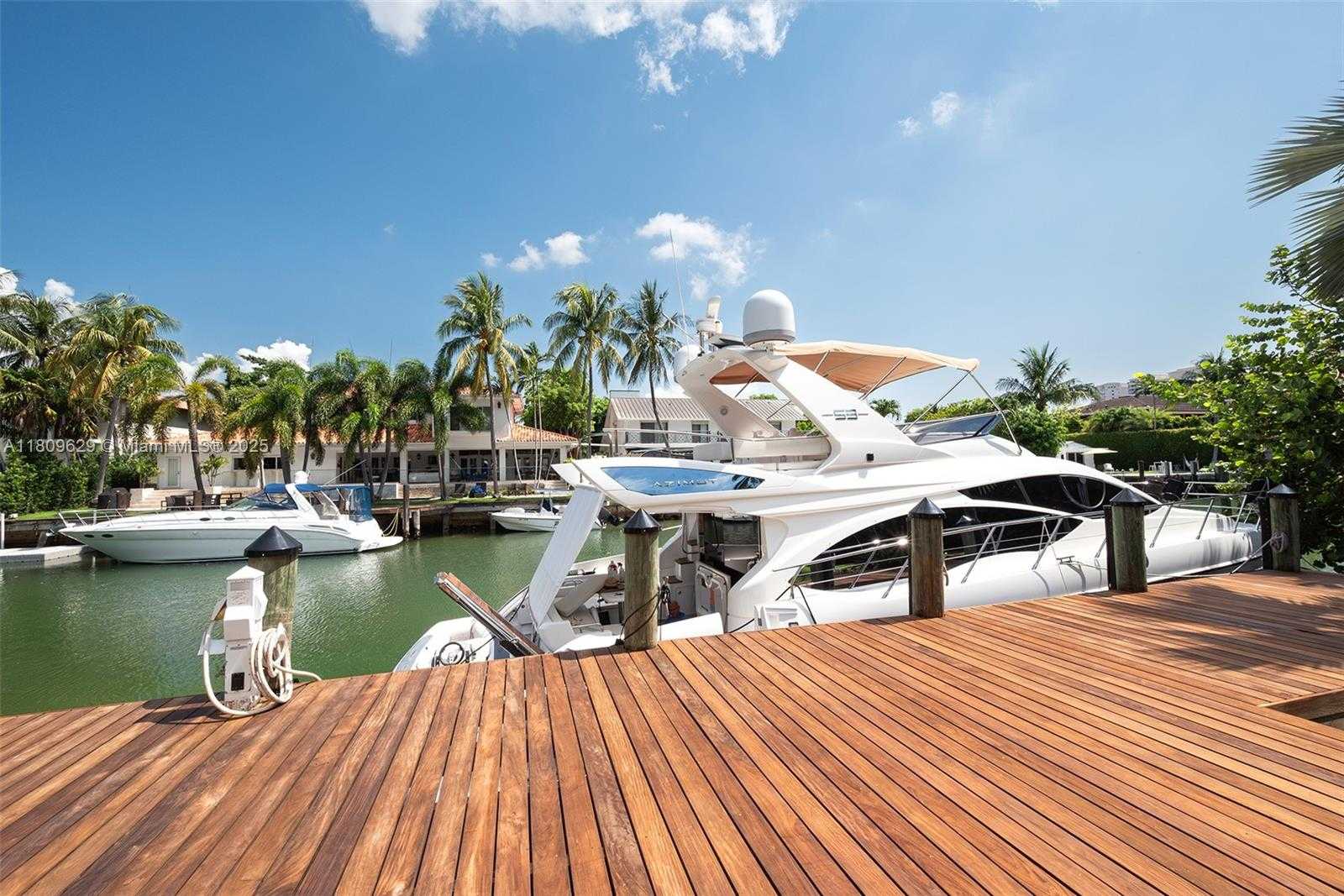 Small Image of 201 KNOLLWOOD DR, Key Biscayne Number 70
