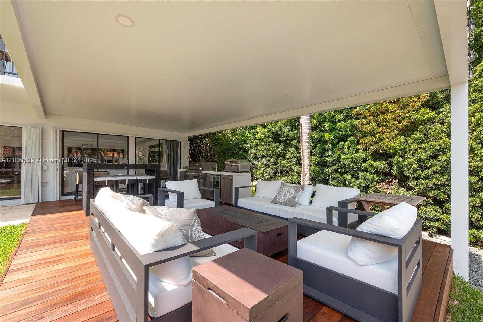 Small Image of 201 KNOLLWOOD DR, Key Biscayne Number 73