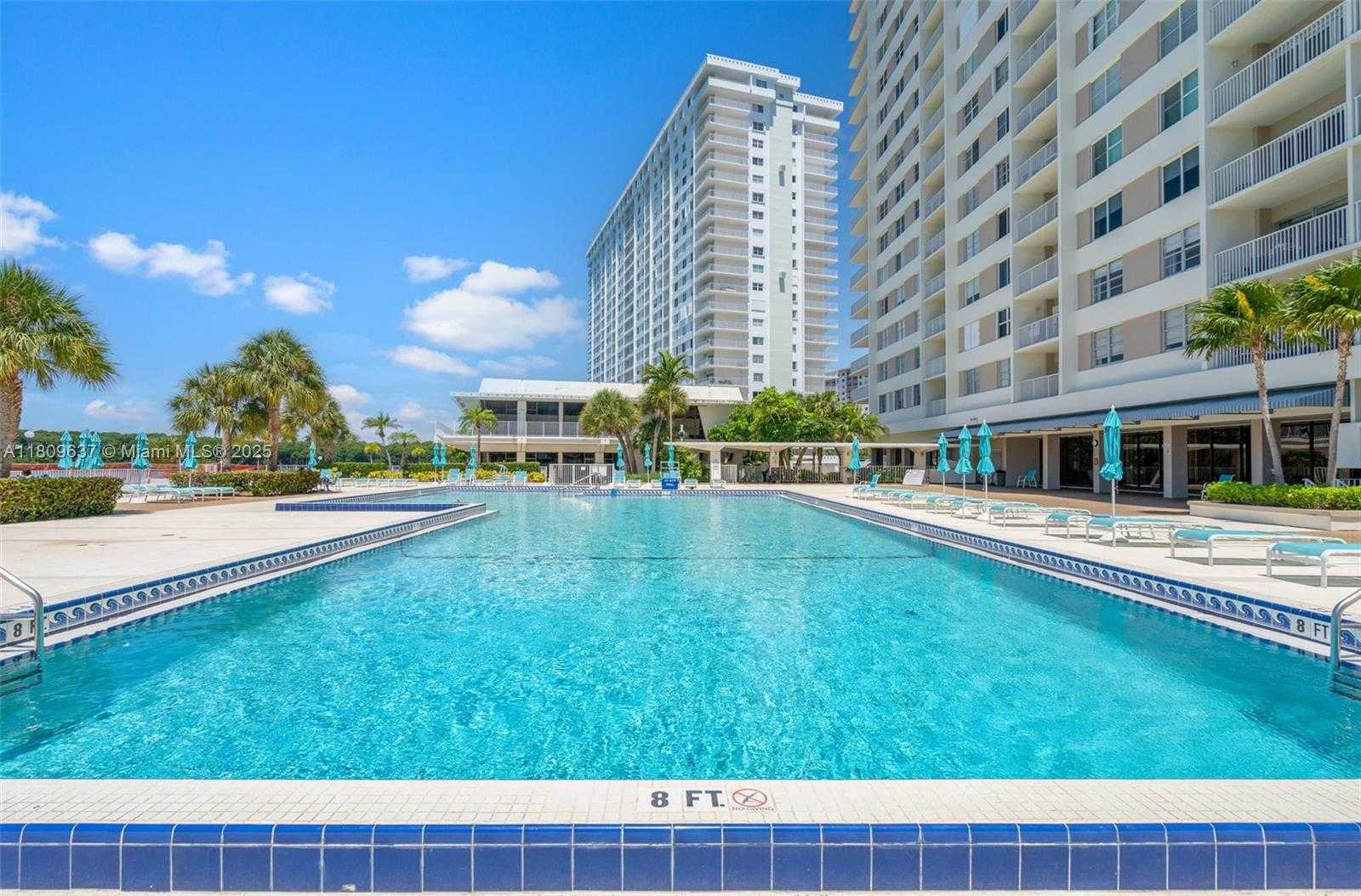 Small Image of 300 BAYVIEW DR #1710, Sunny Isles Beach Number 37