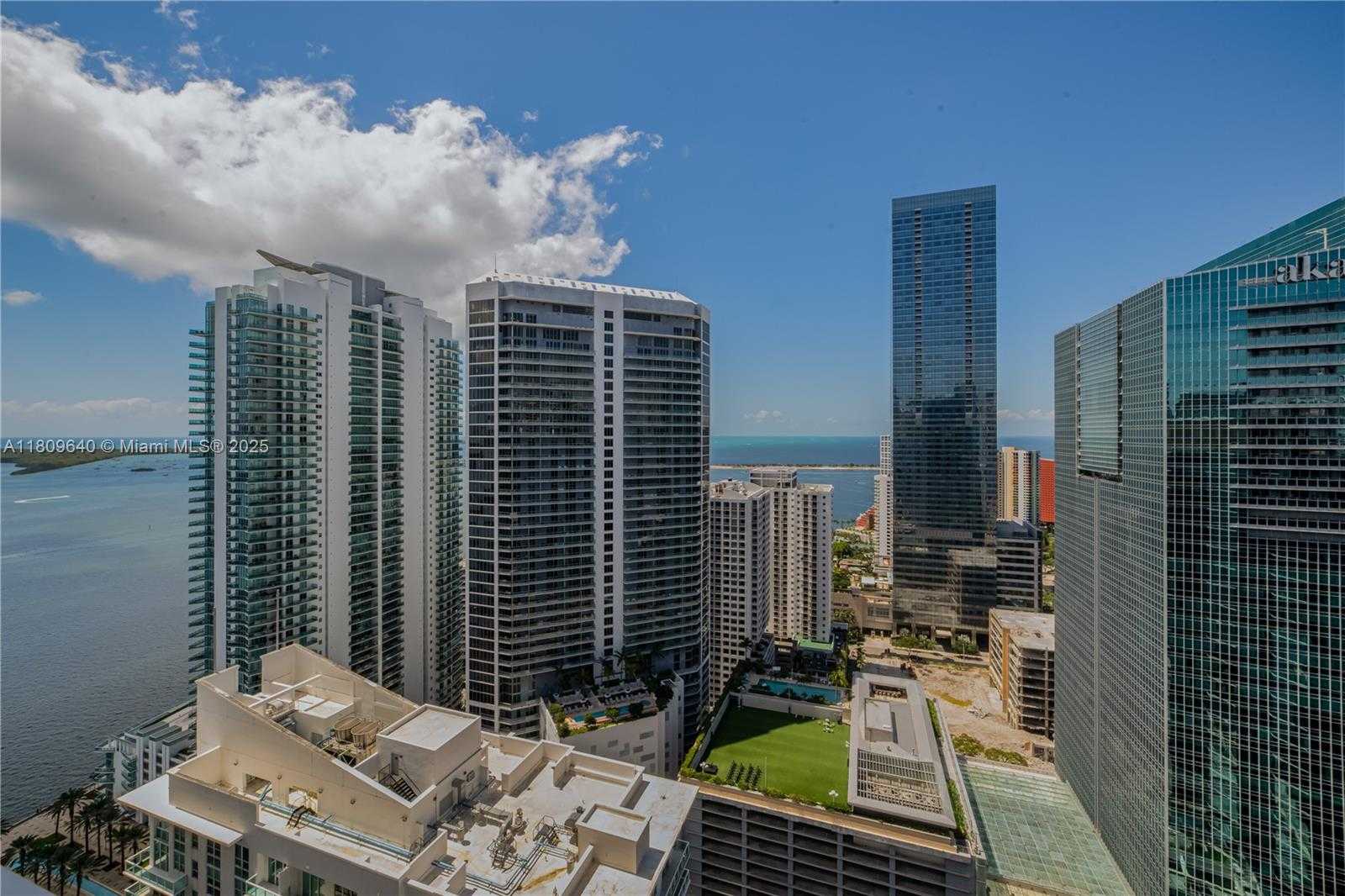 Small Image of 1200 BRICKELL BAY DR #4121, Miami Number 2