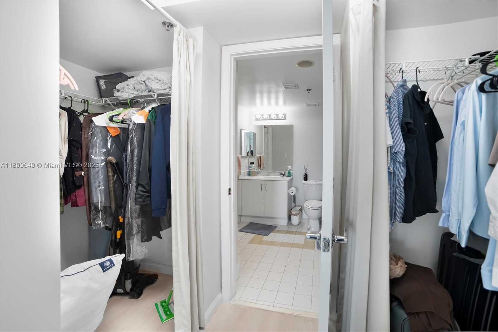 Small Image of 1200 BRICKELL BAY DR #4121, Miami Number 9