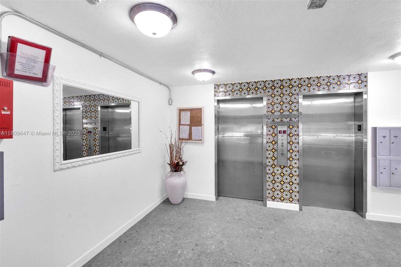 Small Image of 1340 LINCOLN RD #605, Miami Beach Number 22