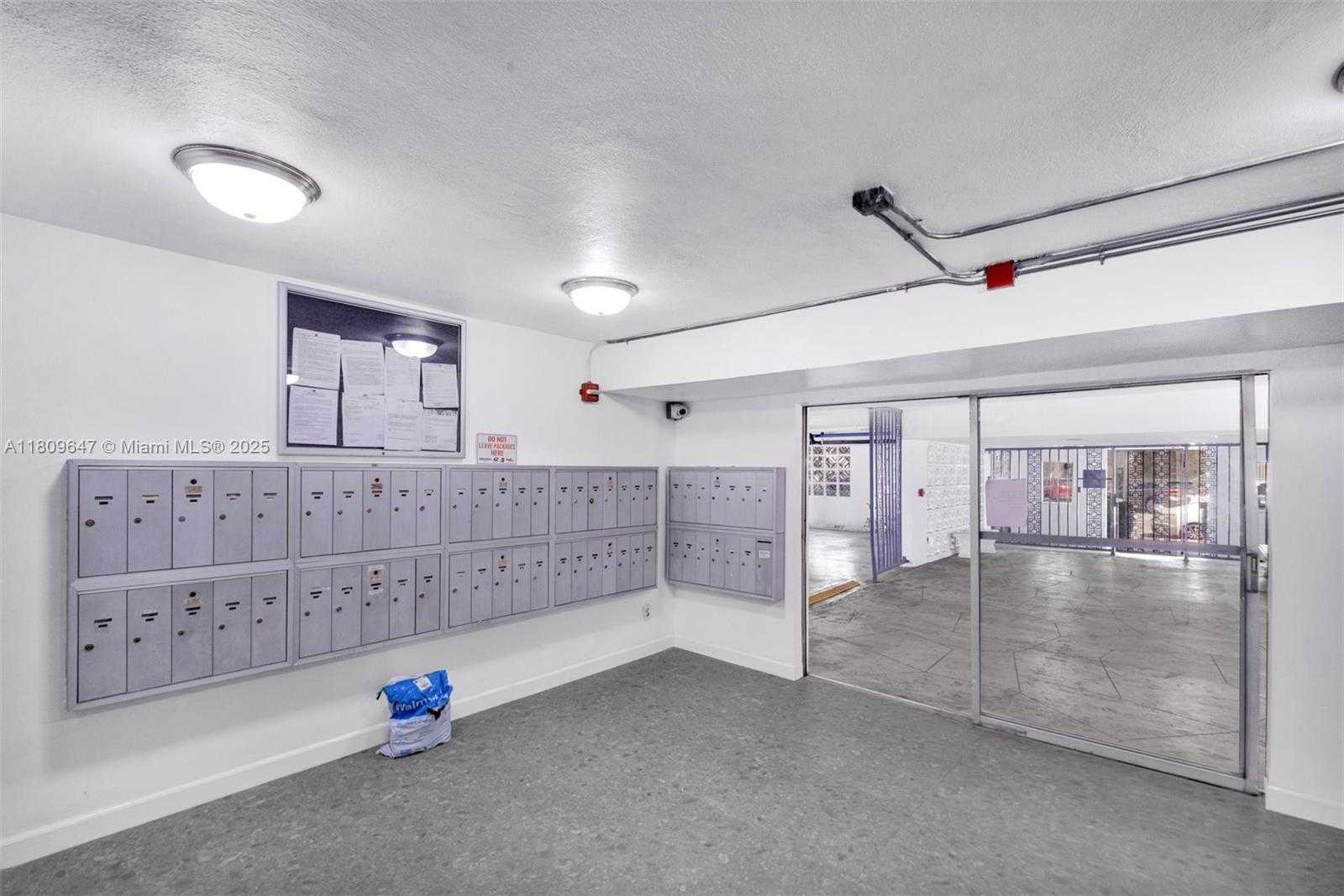 Small Image of 1340 LINCOLN RD #605, Miami Beach Number 23