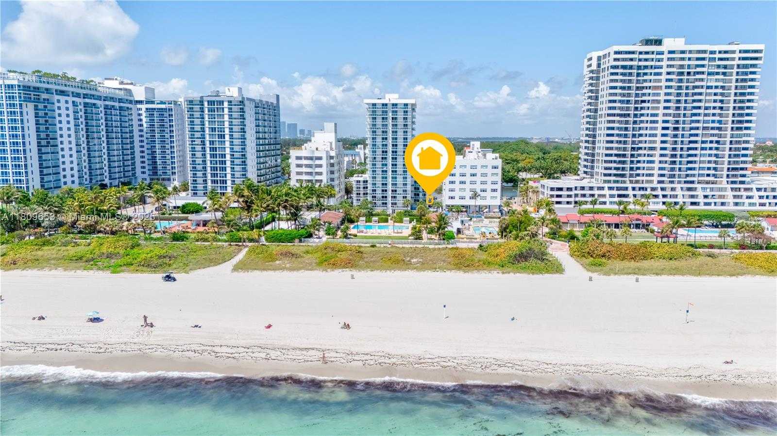 Small Image of 2457 COLLINS AVE #202, Miami Beach Number 2