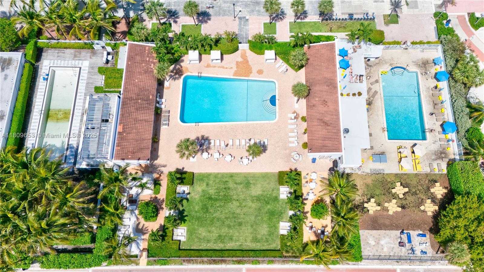 Small Image of 2457 COLLINS AVE #202, Miami Beach Number 5