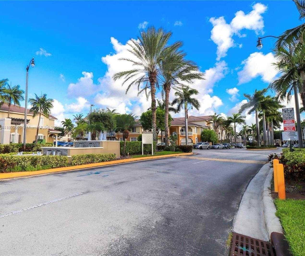 Small Image of 9020 WEST FLAGLER ST #2, Miami Number 14