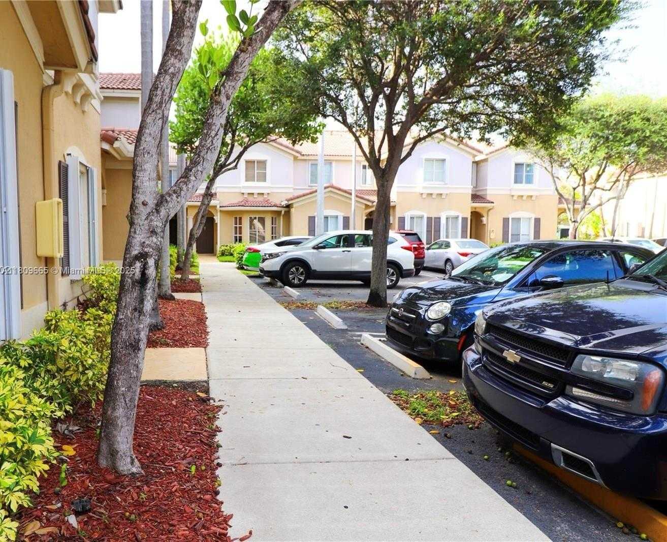 Small Image of 9020 WEST FLAGLER ST #2, Miami Number 18