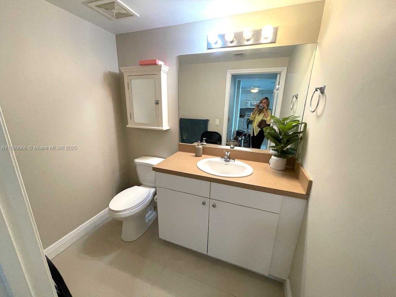 Small Image of 1250 SOUTH MIAMI AVE #2111, Miami Number 17