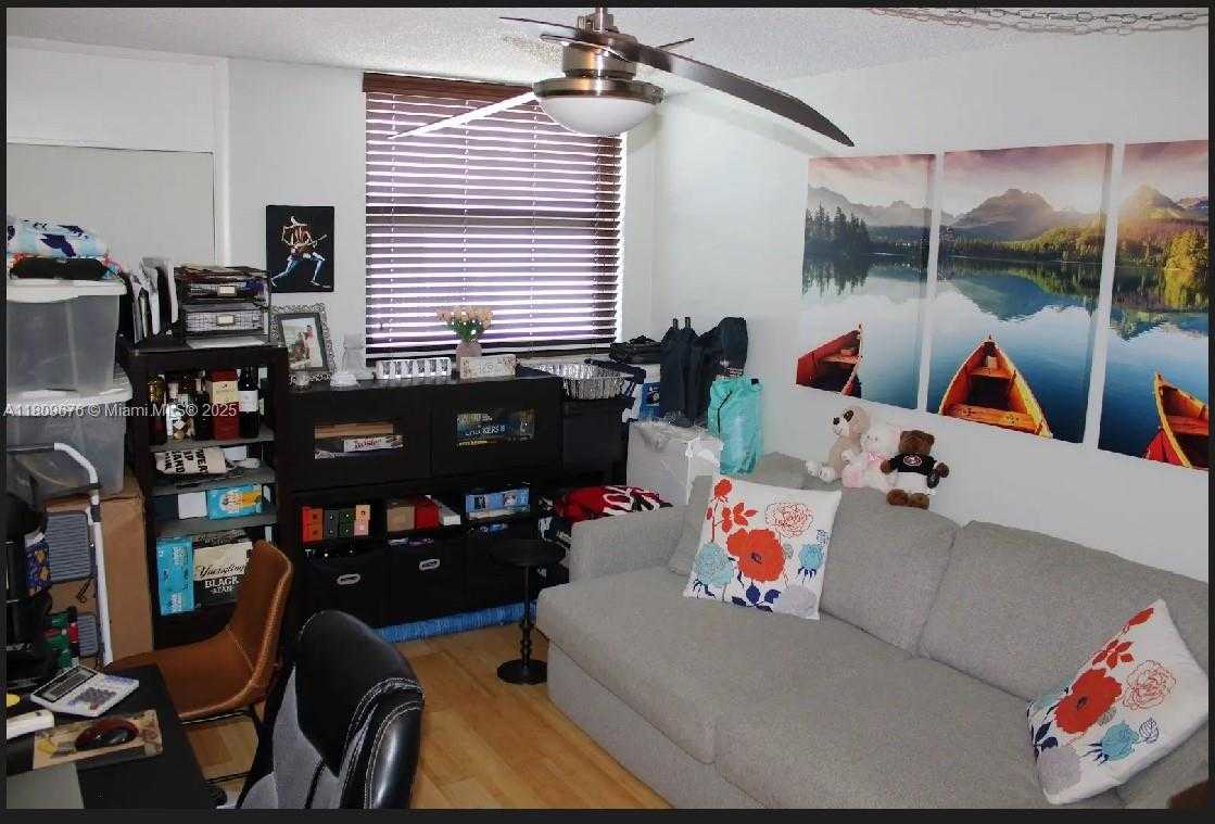 Small Image of 1801 SOUTH TREASURE DR #522, North Bay Village Number 10