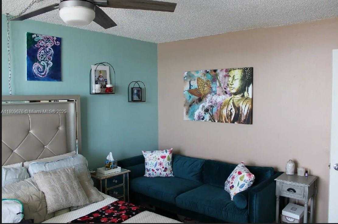 Small Image of 1801 SOUTH TREASURE DR #522, North Bay Village Number 13