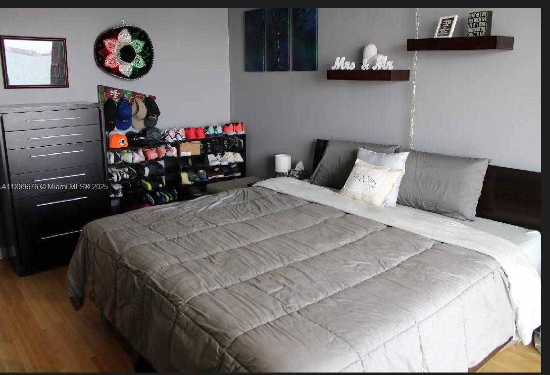 Small Image of 1801 SOUTH TREASURE DR #522, North Bay Village Number 14