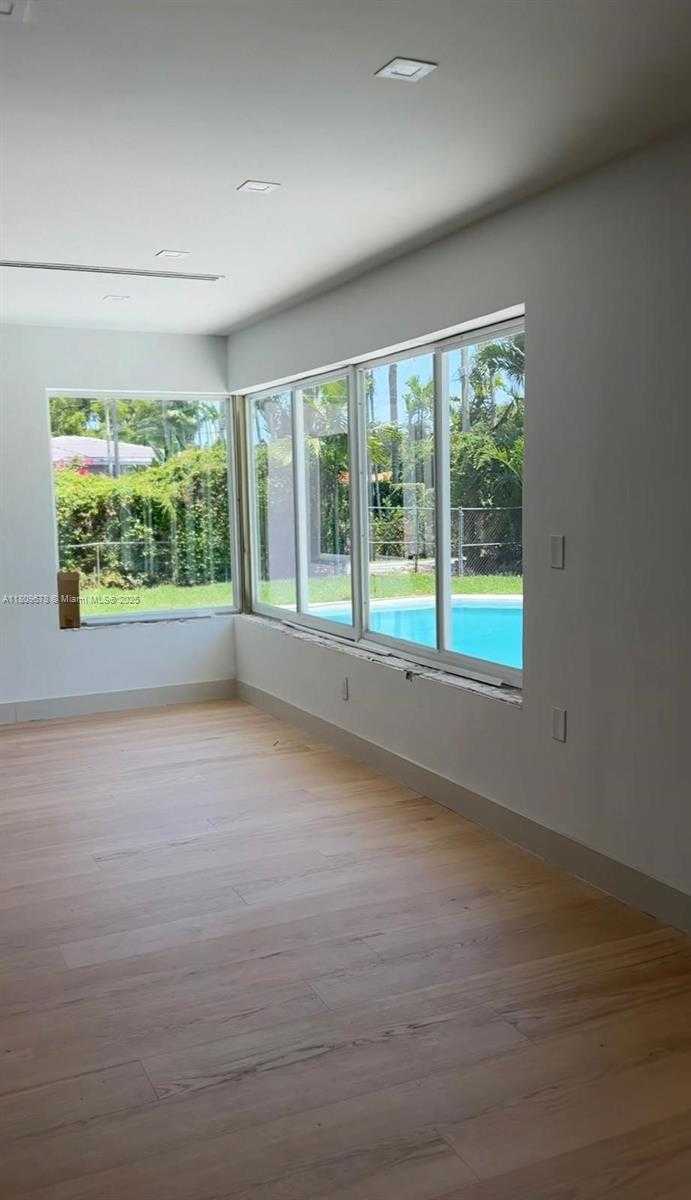 Small Image of 20 NORTH EAST 104TH ST #N/A, Miami Shores Number 3