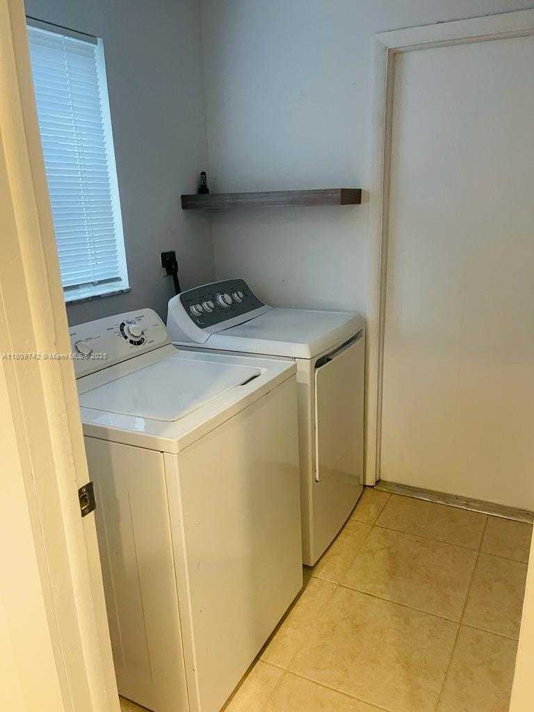 Imagen de Pequeño Objeto
