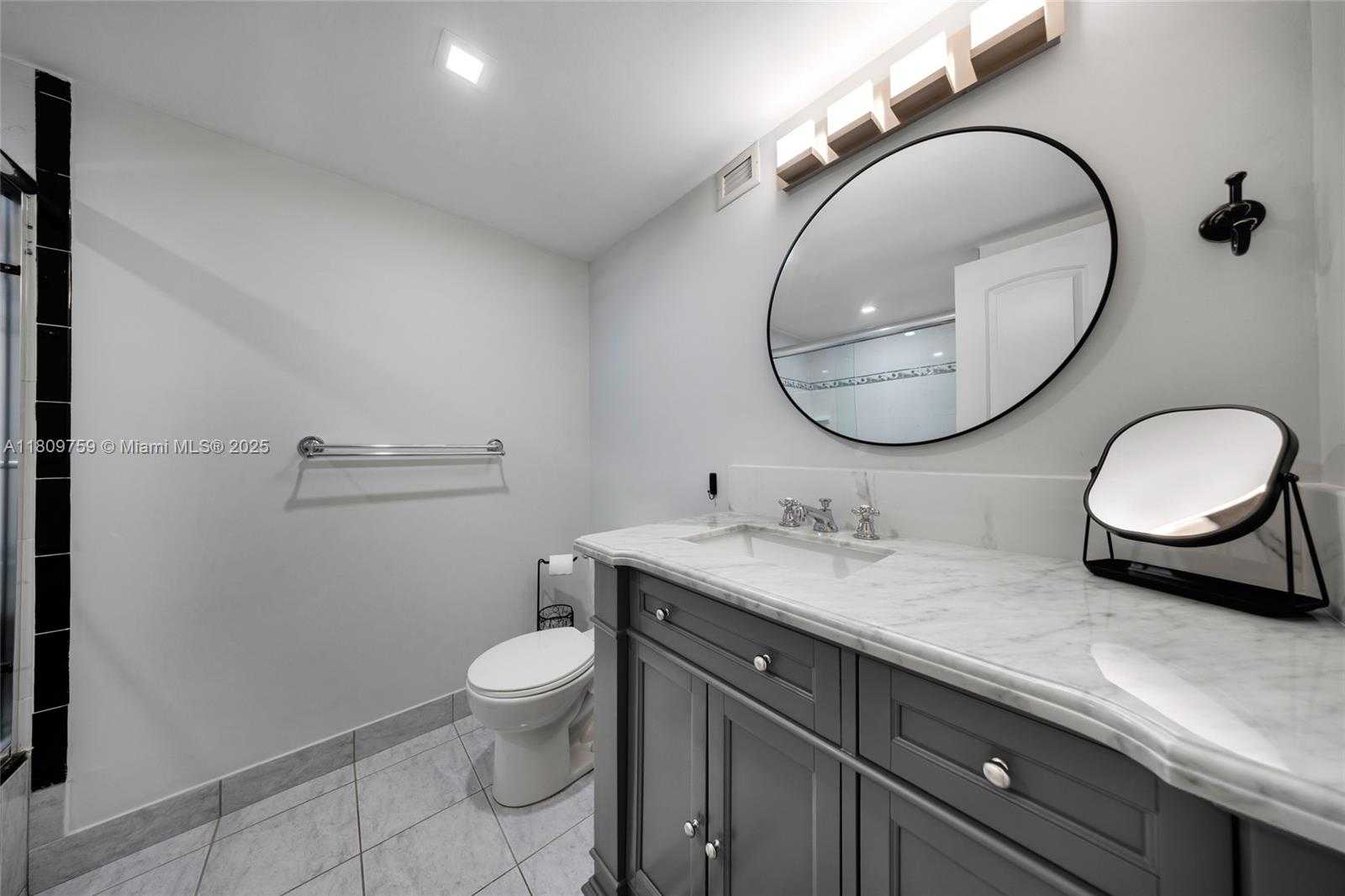 Small Image of 2017 SOUTH OCEAN DR #1004, Hallandale Beach Number 12