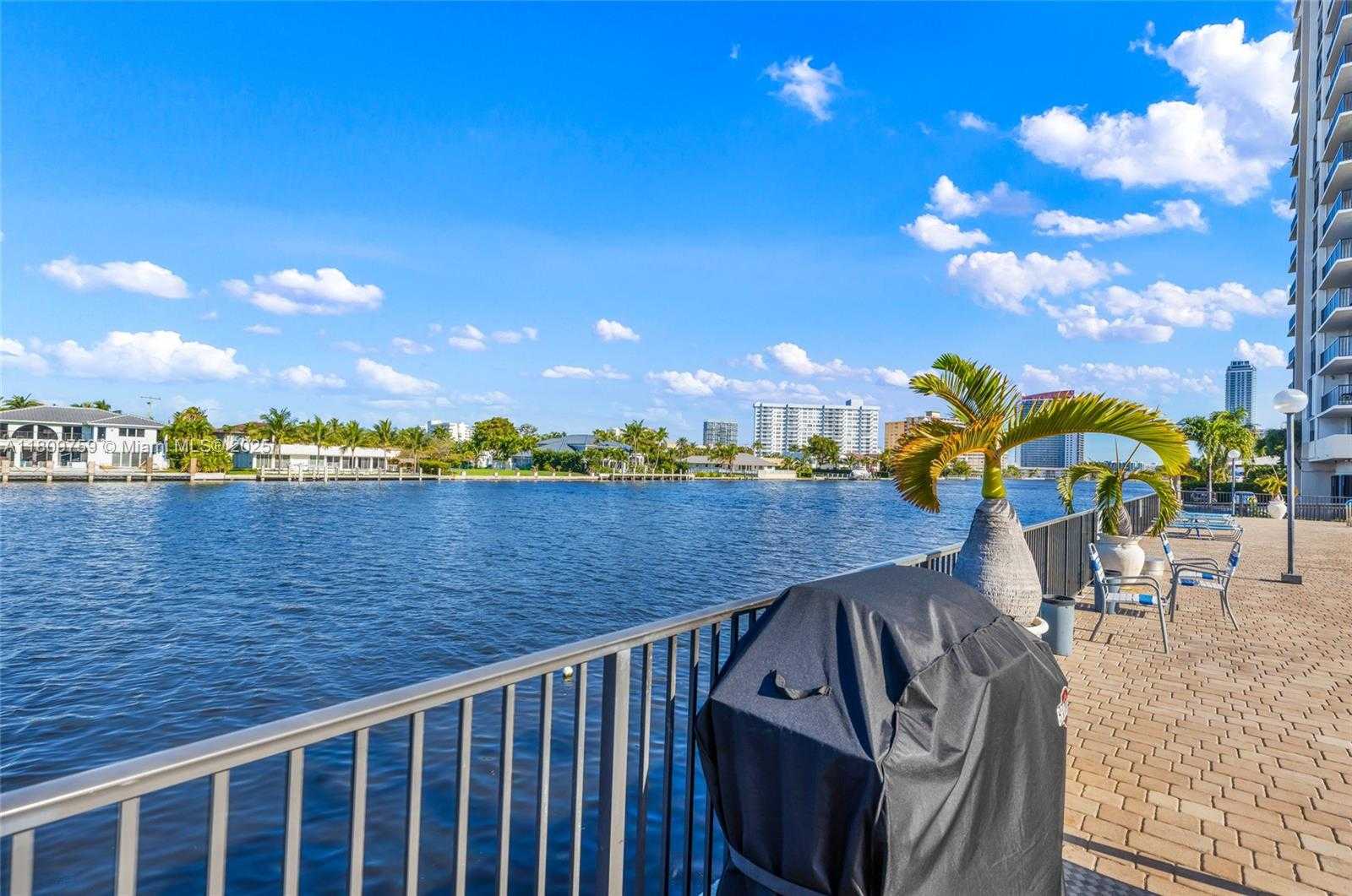 Small Image of 2017 SOUTH OCEAN DR #1004, Hallandale Beach Number 25
