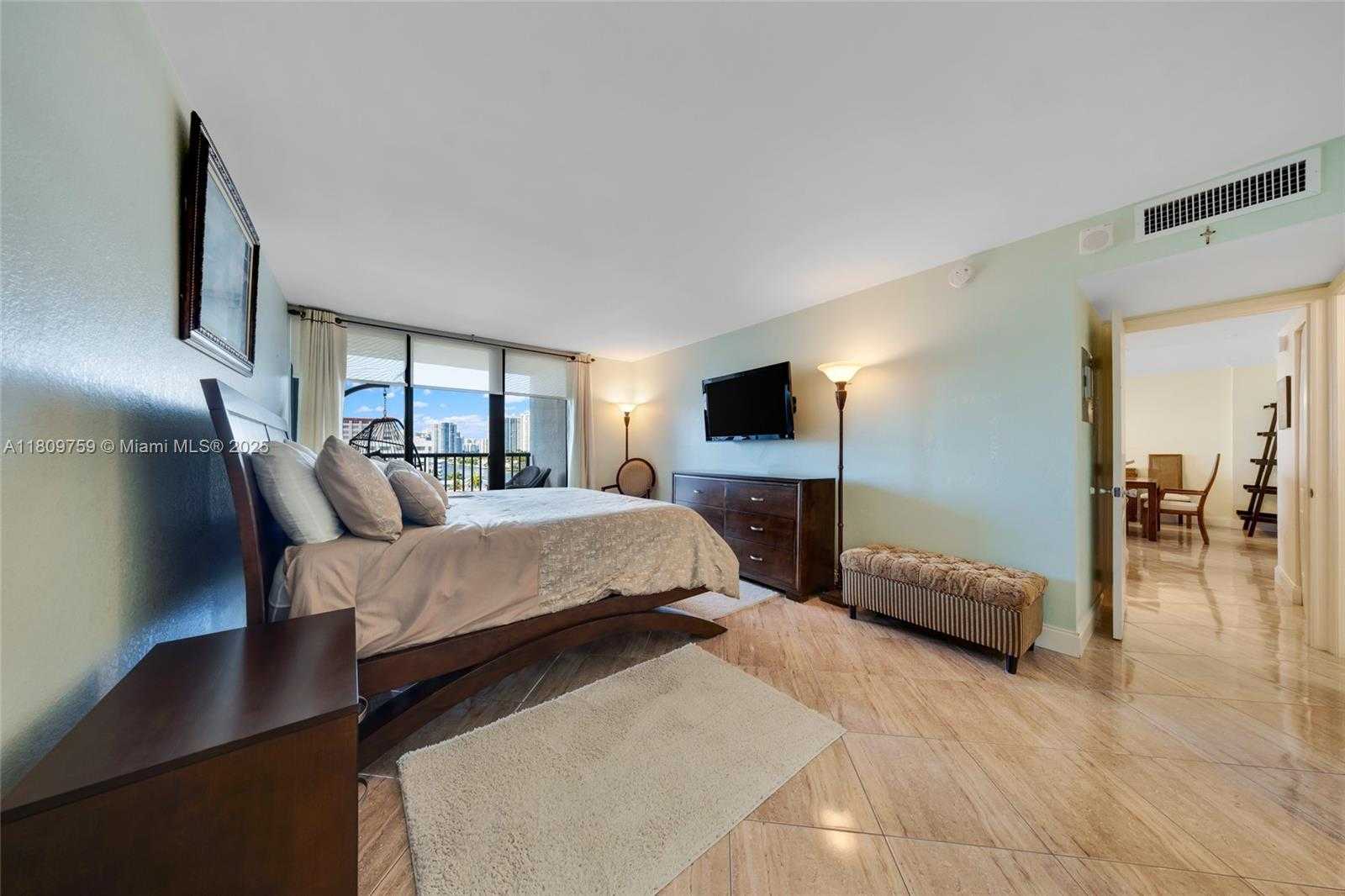 Small Image of 2017 SOUTH OCEAN DR #1004, Hallandale Beach Number 8