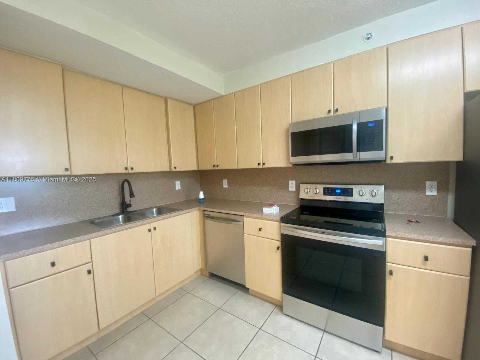 Small Image of 22921 SOUTH WEST 88TH PL #205, Cutler Bay Number 10