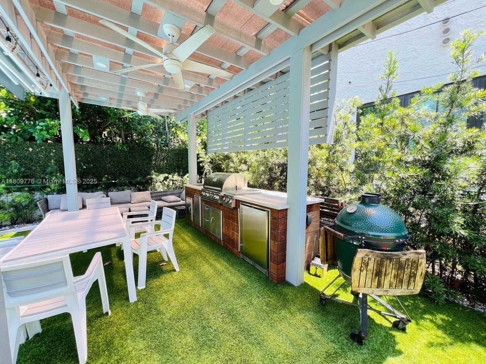 Small Image of 417 ALEDO AVE #417, Coral Gables Number 41