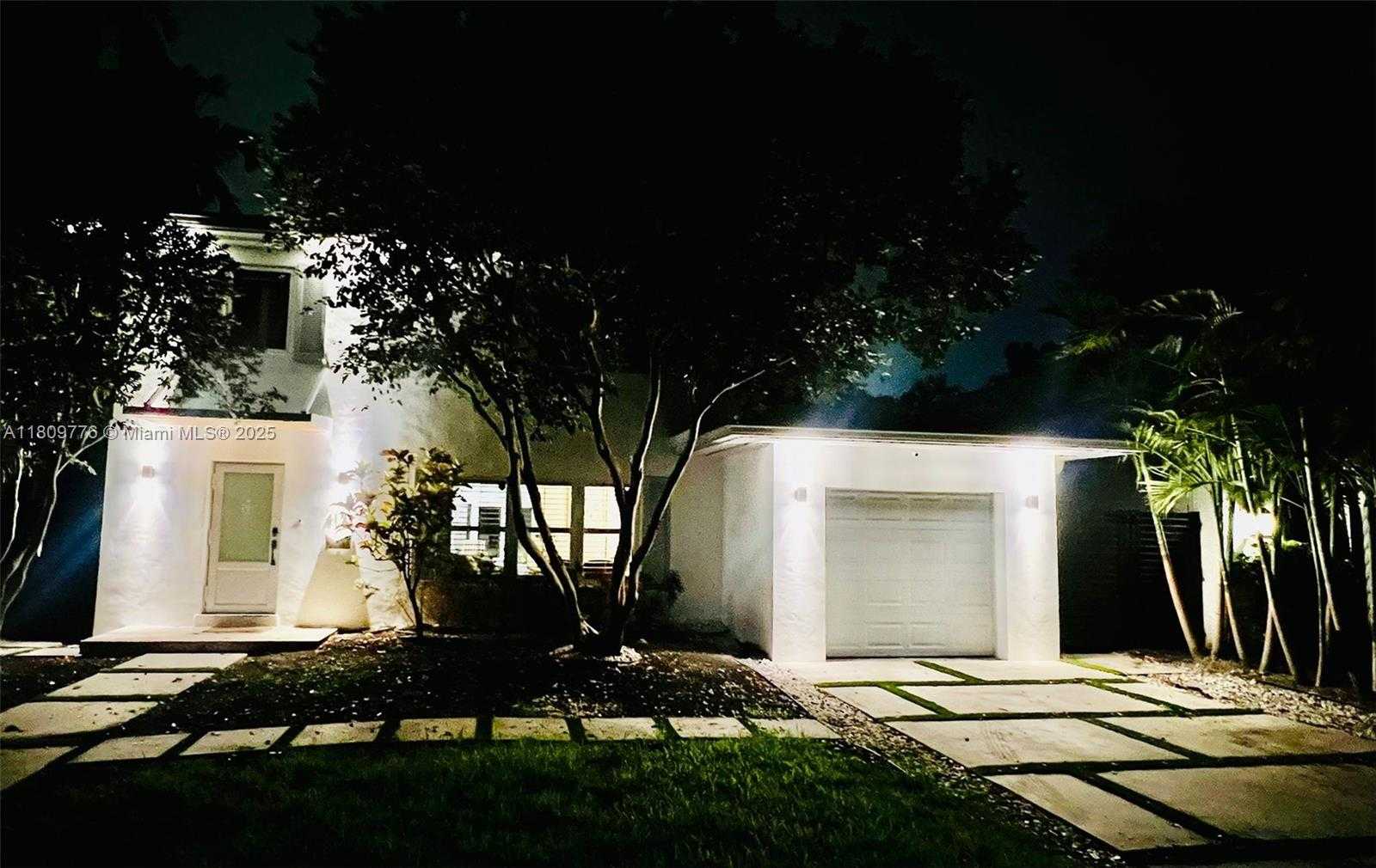 Small Image of 417 ALEDO AVE #417, Coral Gables Number 45
