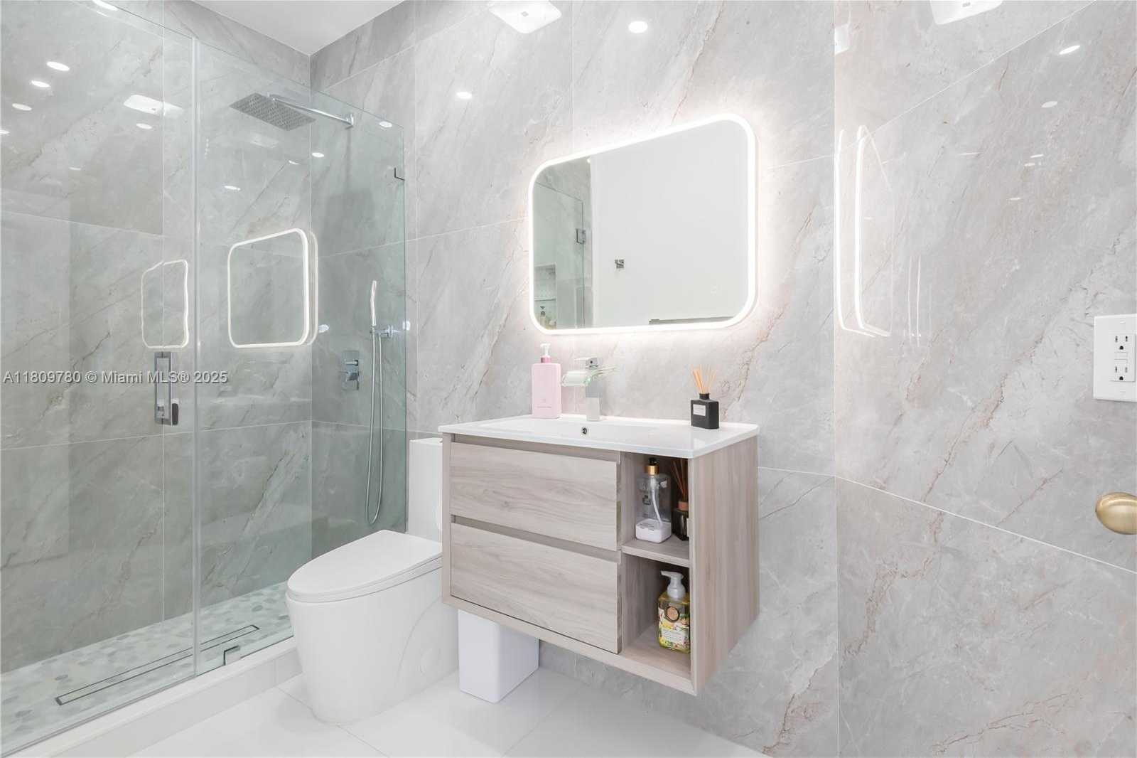 Small Image of 15323 SOUTH WEST 9TH WAY, Miami Number 11