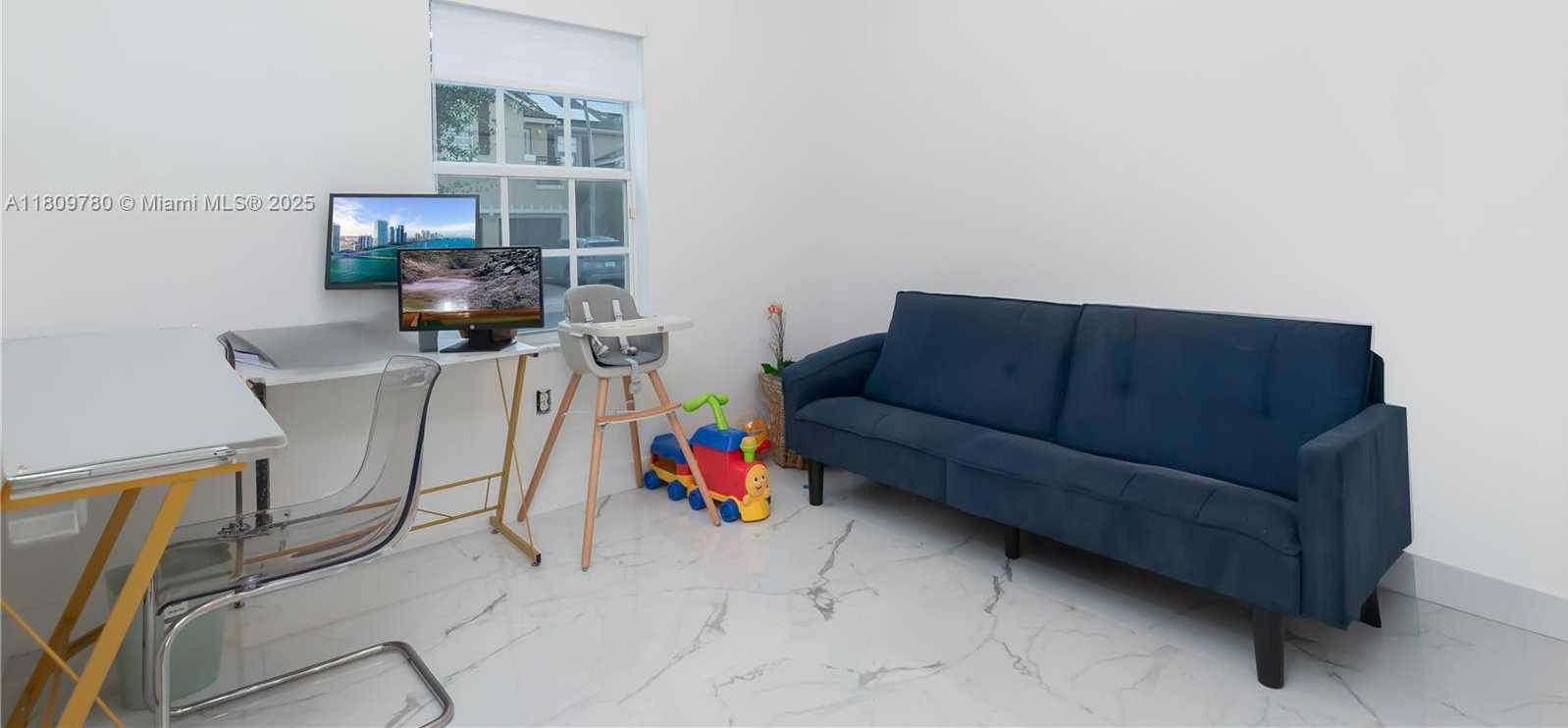 Small Image of 15323 SOUTH WEST 9TH WAY, Miami Number 13