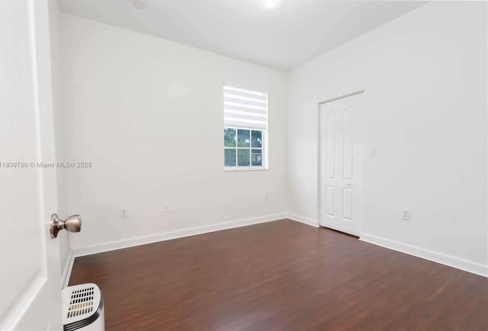 Small Image of 15323 SOUTH WEST 9TH WAY, Miami Number 18