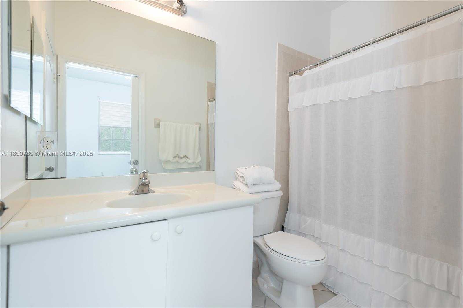 Small Image of 15323 SOUTH WEST 9TH WAY, Miami Number 21