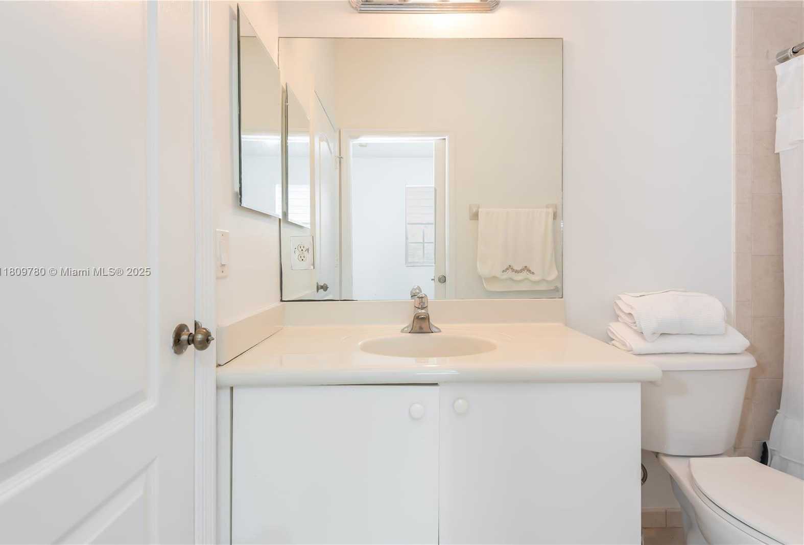Small Image of 15323 SOUTH WEST 9TH WAY, Miami Number 22