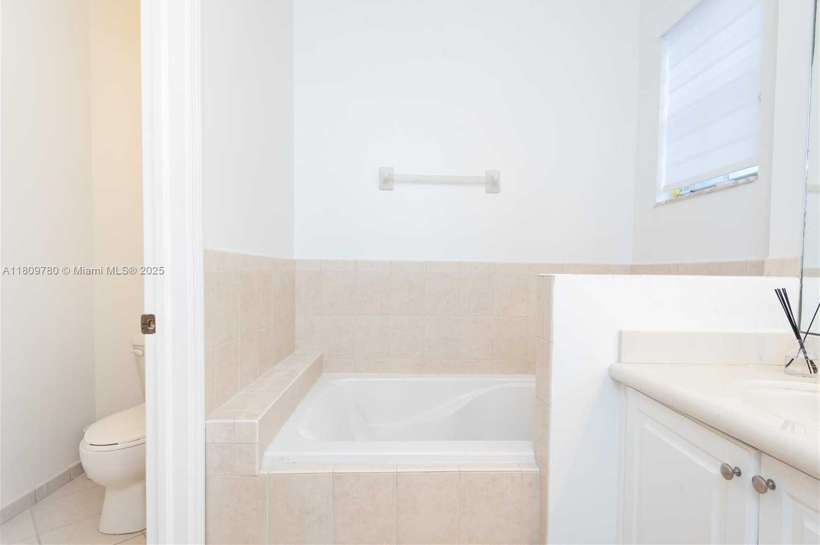 Small Image of 15323 SOUTH WEST 9TH WAY, Miami Number 28