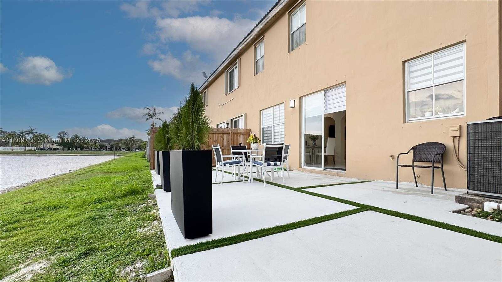 Small Image of 15323 SOUTH WEST 9TH WAY, Miami Number 34