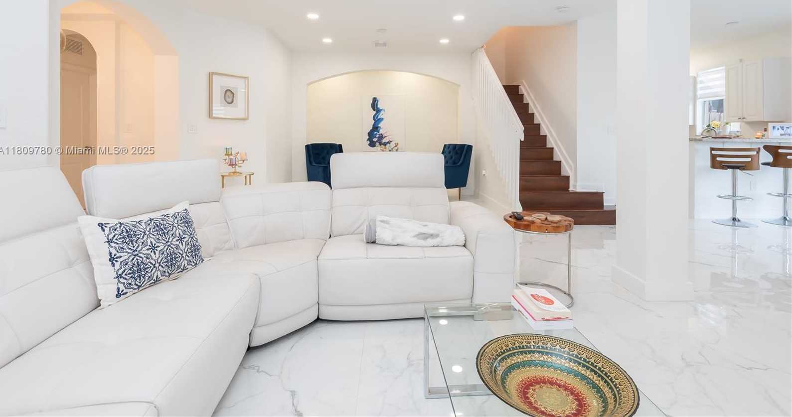 Small Image of 15323 SOUTH WEST 9TH WAY, Miami Number 5