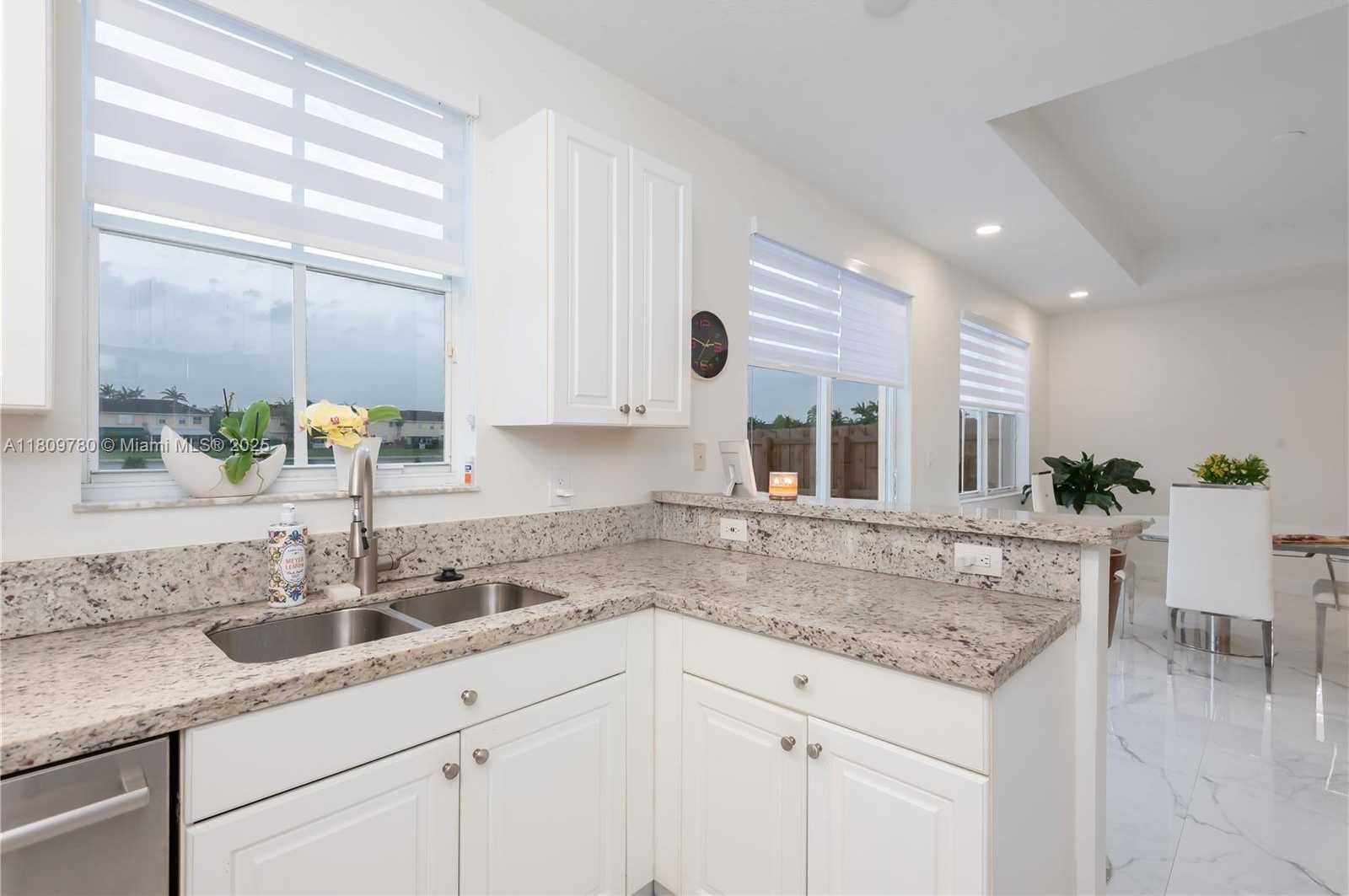 Small Image of 15323 SOUTH WEST 9TH WAY, Miami Number 9