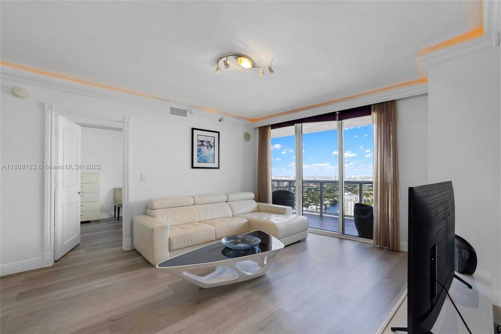 Small Image of 1800 SOUTH OCEAN DR #3607, Hallandale Beach Number 18