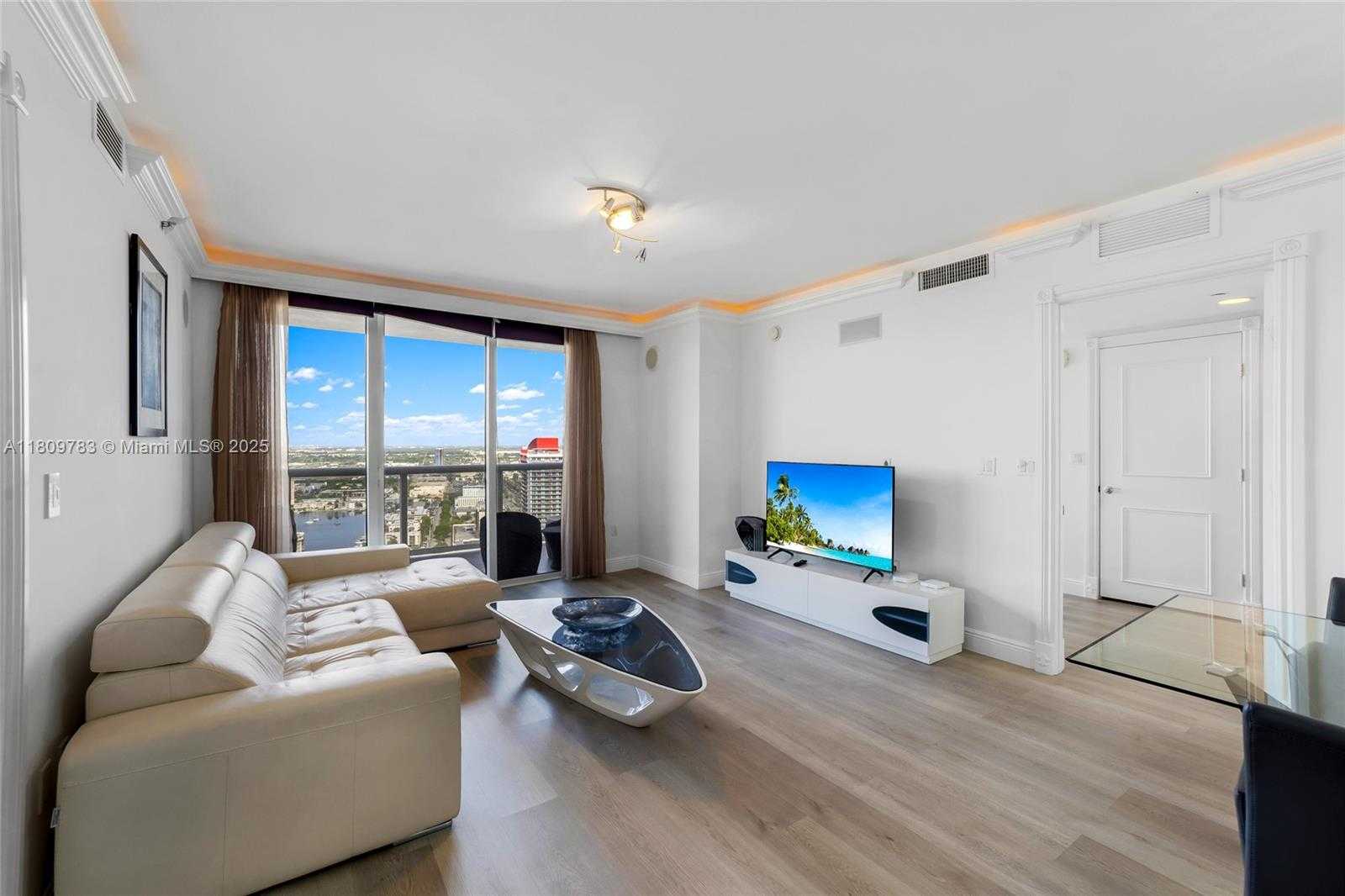 Small Image of 1800 SOUTH OCEAN DR #3607, Hallandale Beach Number 21