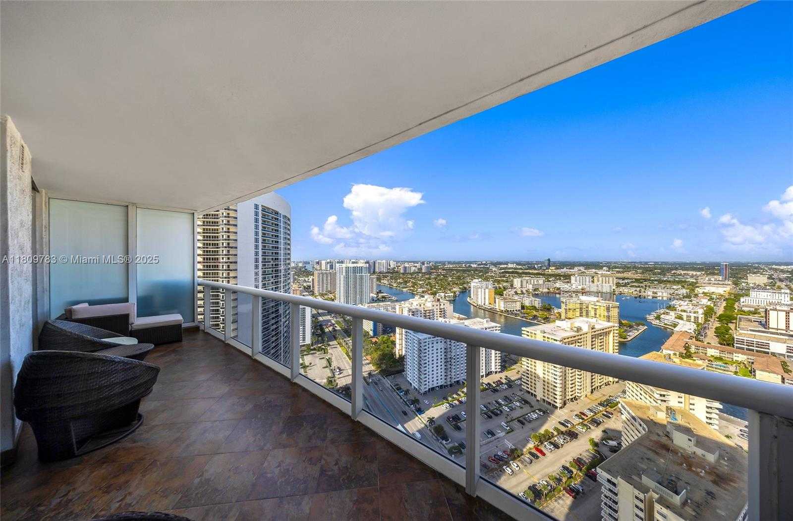 Small Image of 1800 SOUTH OCEAN DR #3607, Hallandale Beach Number 3