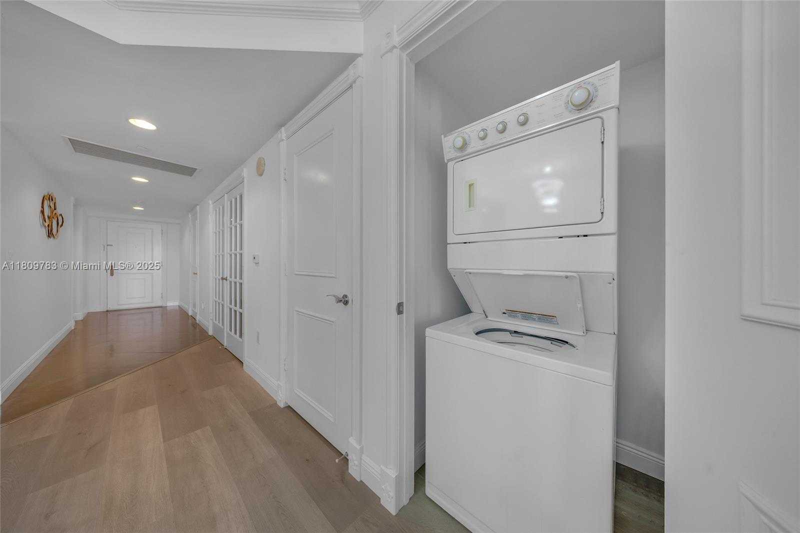 Small Image of 1800 SOUTH OCEAN DR #3607, Hallandale Beach Number 33