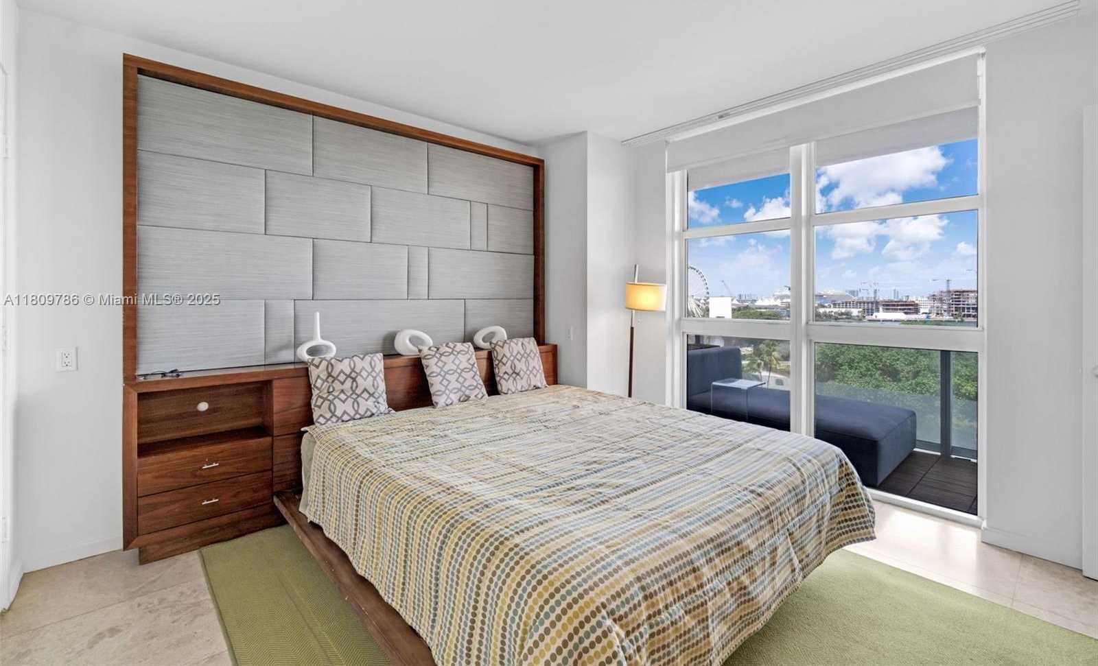 Small Image of 50 BISCAYNE BLVD #904, Miami Number 11