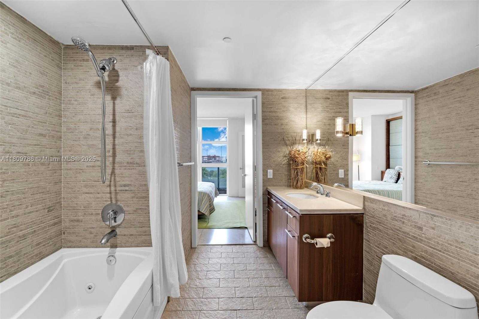 Small Image of 50 BISCAYNE BLVD #904, Miami Number 14