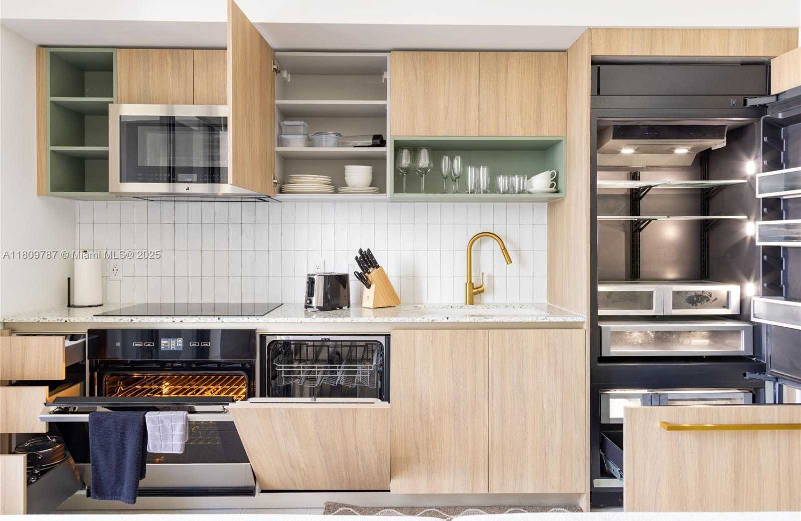 Small Image of 159 NORTH EAST 6TH ST #2901, Miami Number 15