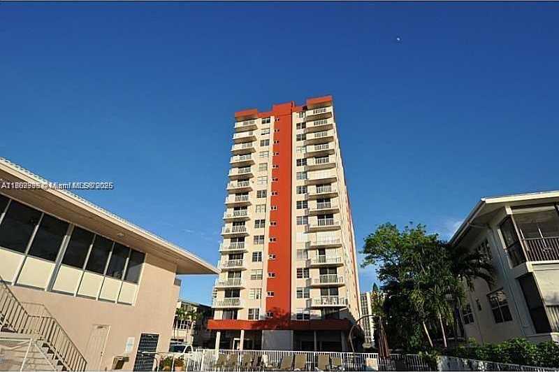 Small Image of 3161 SOUTH OCEAN DR #607, Hallandale Beach Number 16