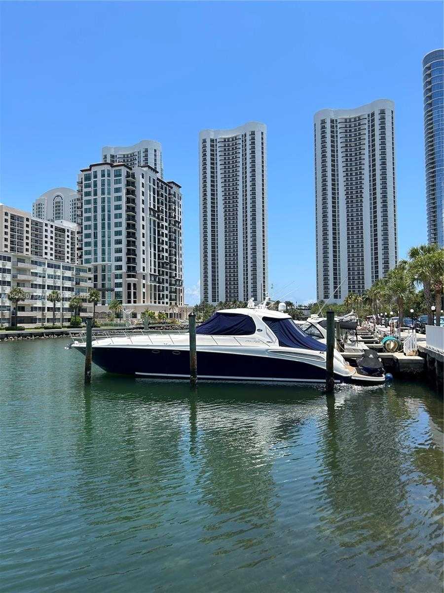 Small Image of 300 #1702, Sunny Isles Beach Number 16